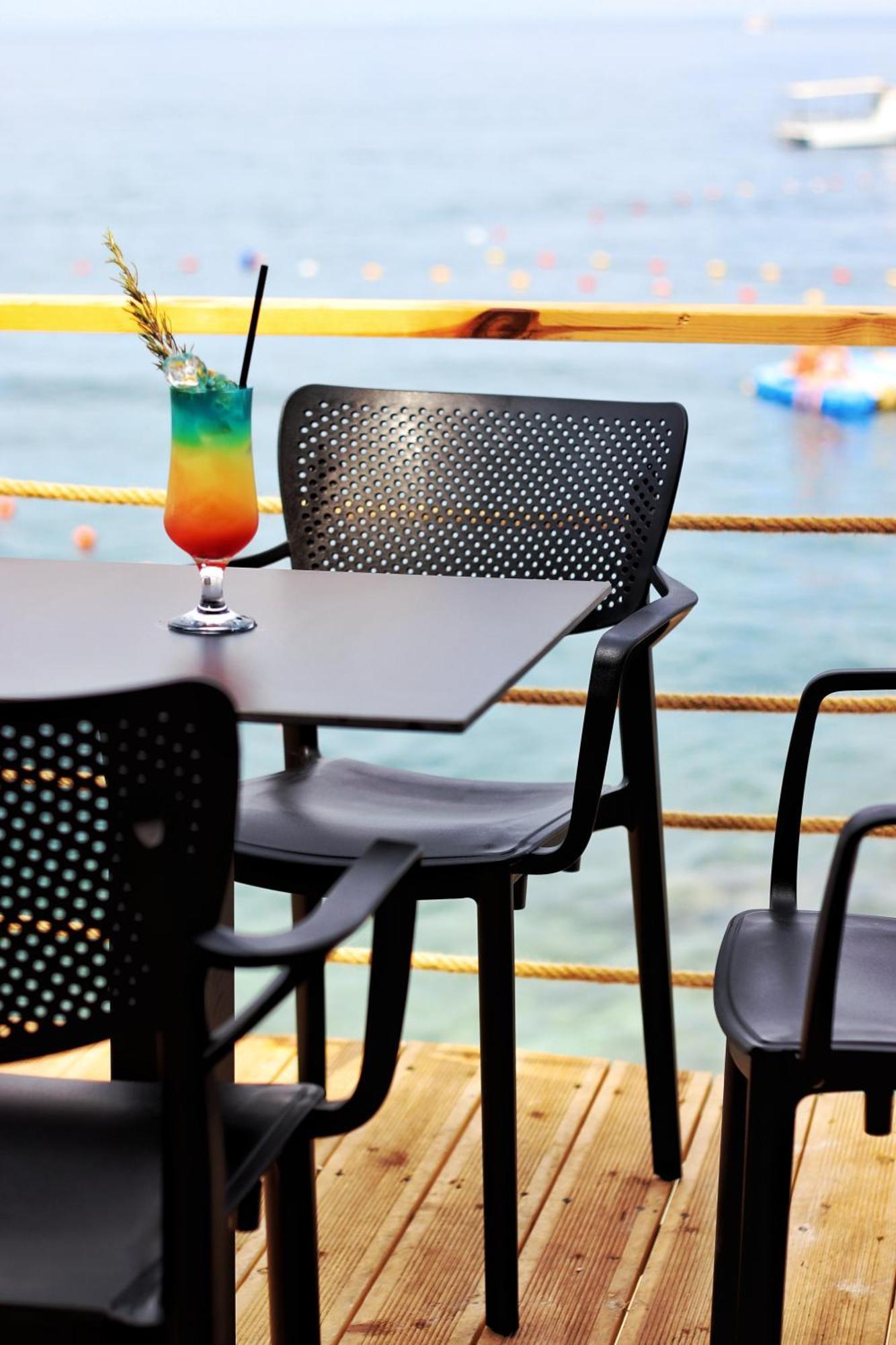 Golden Beach Suites Саранда Екстер'єр фото