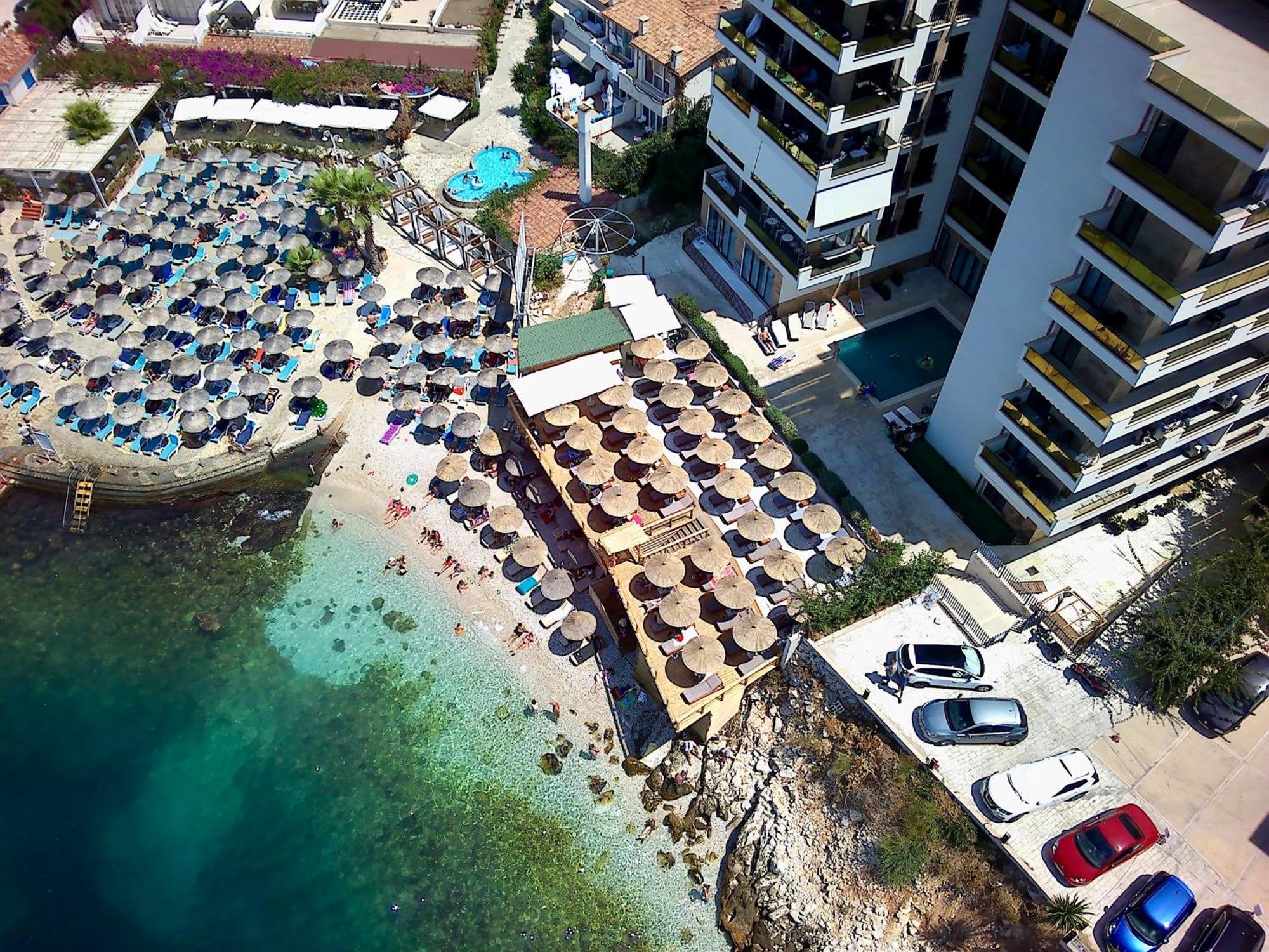 Golden Beach Suites Саранда Екстер'єр фото